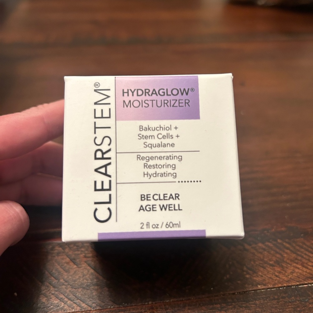 Clearstem hydraglow stem cell moisturizer